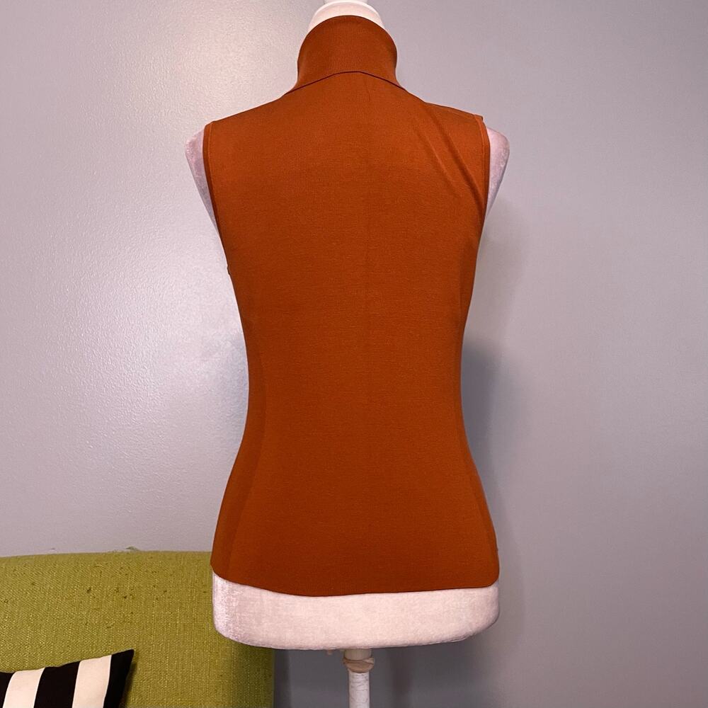 Eccoci Warm Brown Silk Knit Sleeveless Turtleneck Sweater - Picture 5 of 5